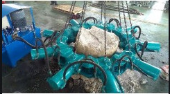 頭部は1200mmの退屈させた穴の壊れ目のための油圧具体的な山のブレーカ機械を切った